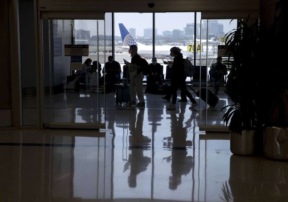 ארה"ב נערכת להגעת תיירים מחוסנים: ממשל ביידן חושף פרטים נוספים על המדיניות החדשה