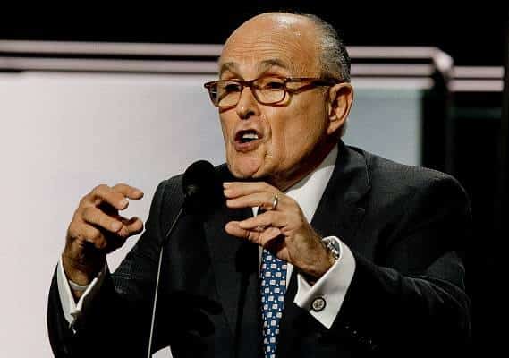 ג'וליאני: ייתכן שגורמים בקמפיין טראמפ שיתפו פעולה עם רוסיה