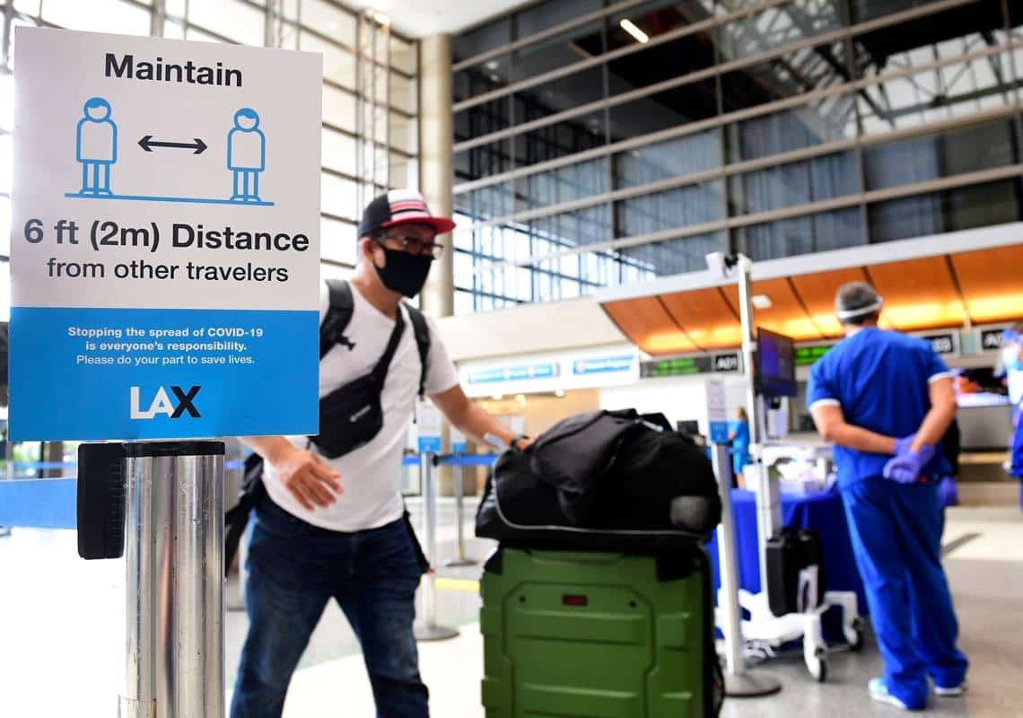 "בטלו את חובת הבדיקות בכניסה לארה"ב לנוסעים מחוסנים"