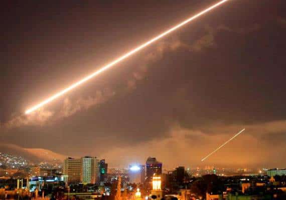 סוריה: אש נפתחה על כוח האו"ם שבוחן את הטענות לשימוש בנשק כימי בדומא