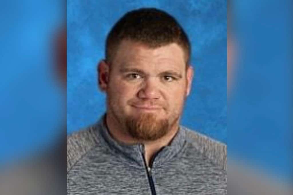 שחקני פוטבול בבית ספר תיכון אושפזו לאחר שהמאמן הכריח אותם לעשות 400 שכיבות סמיכה כעונש ‏