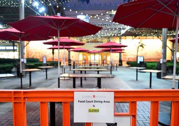 דרום קליפורניה מחריפה נהלים: בתי החולים מוצפים ועשרת המחוזות מחייבים תושבים לסגר ביתי וסגירת עסקים