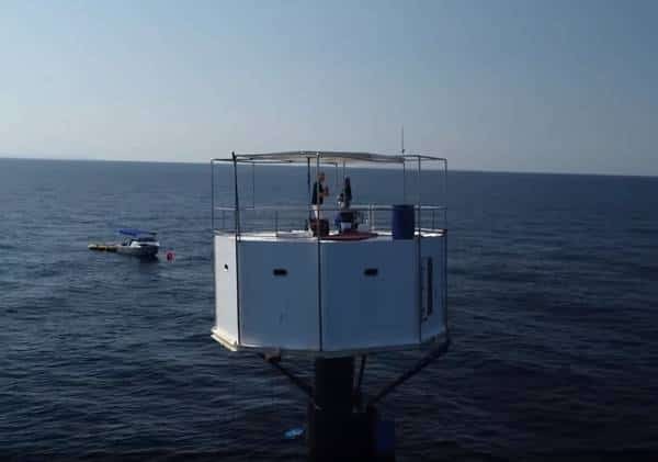 חלום שהפך לסיוט: התגוררו בלב ים מול איי תאילנד וכעת עשוי להגזר עליהם עונש מוות 