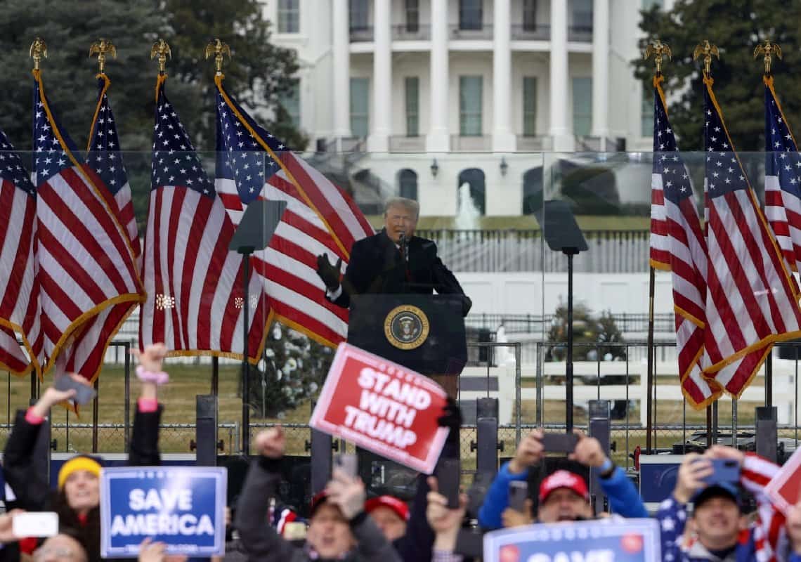 משרד המשפטים במסר לביהמ"ש: תאפשרו תביעות אזרחיות נגד טראמפ בעקבות ההסתערות על גבעת הקפיטול
