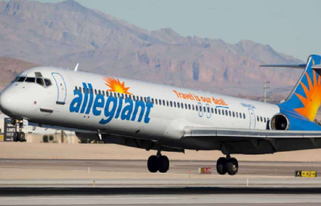 "כמו במטריקס, הדיילת עפה באוויר הישר לתוך התקרה" - מערבולת סיוטית בטיסה לפלורידה