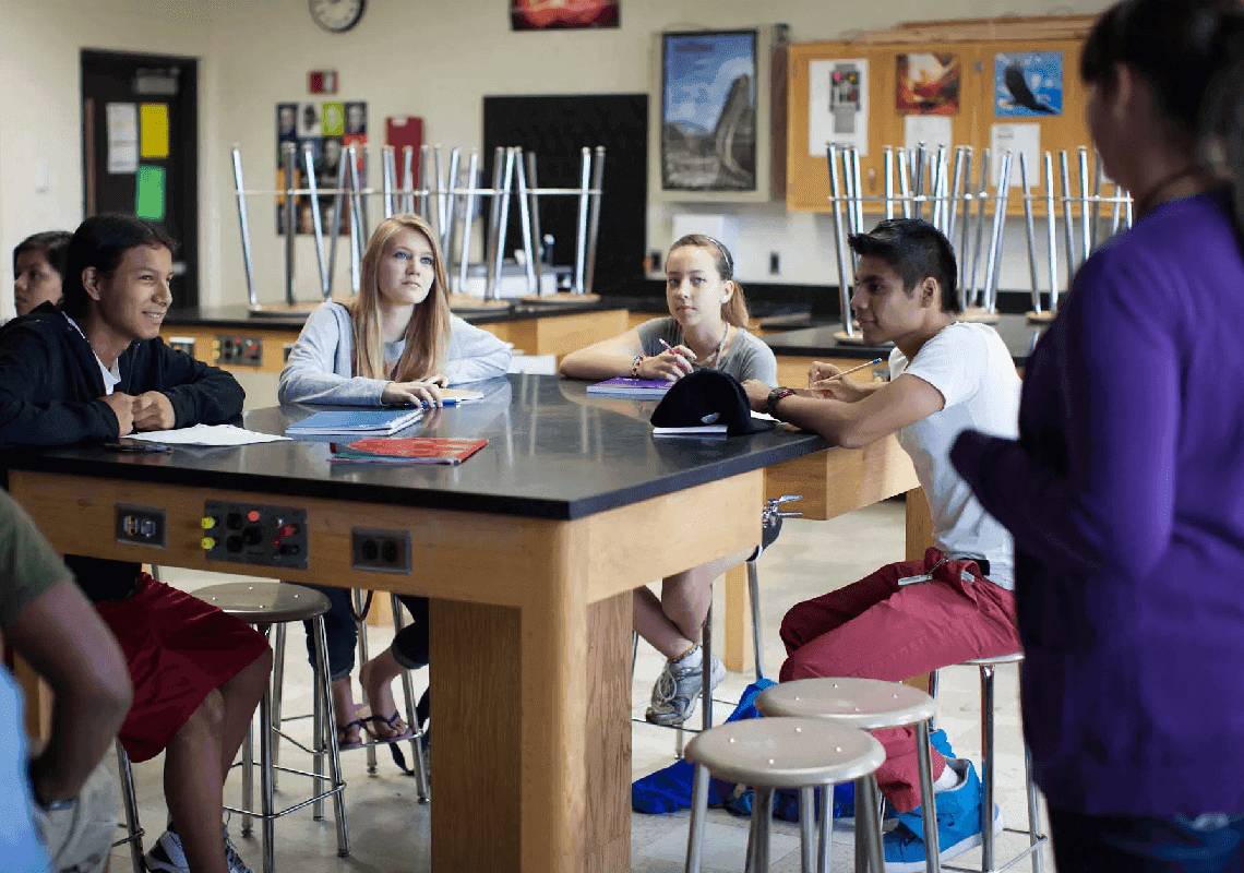 אושר: מורים לבנים יפוטרו לפני מורים בעלי צבע – ללא קשר לוותק