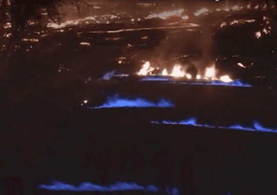הוואי: מופע להבות כחולות מהתפרצות גז מתאן