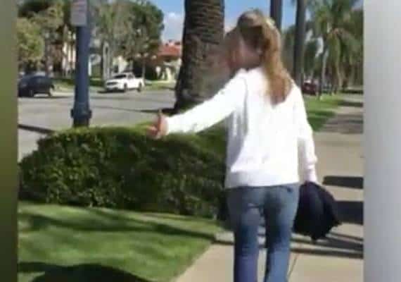 קליפורניה: מרצה בקולג' הושעתה לאחר שאמרה למשפחה "חזרו חזרה למדינה שלכם"