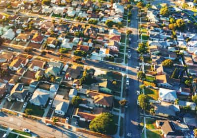 אחרי שנים של עלייה מתמדת: מספר בעלי הבתים בארה"ב רושם ירידה ראשונה