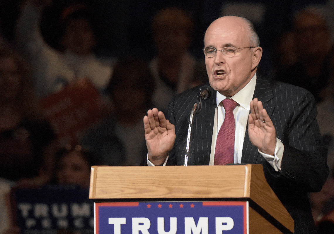 ג'וליאני העיד: טראמפ דרש ממני לייצג אותו בחינם בבחירות 2020 