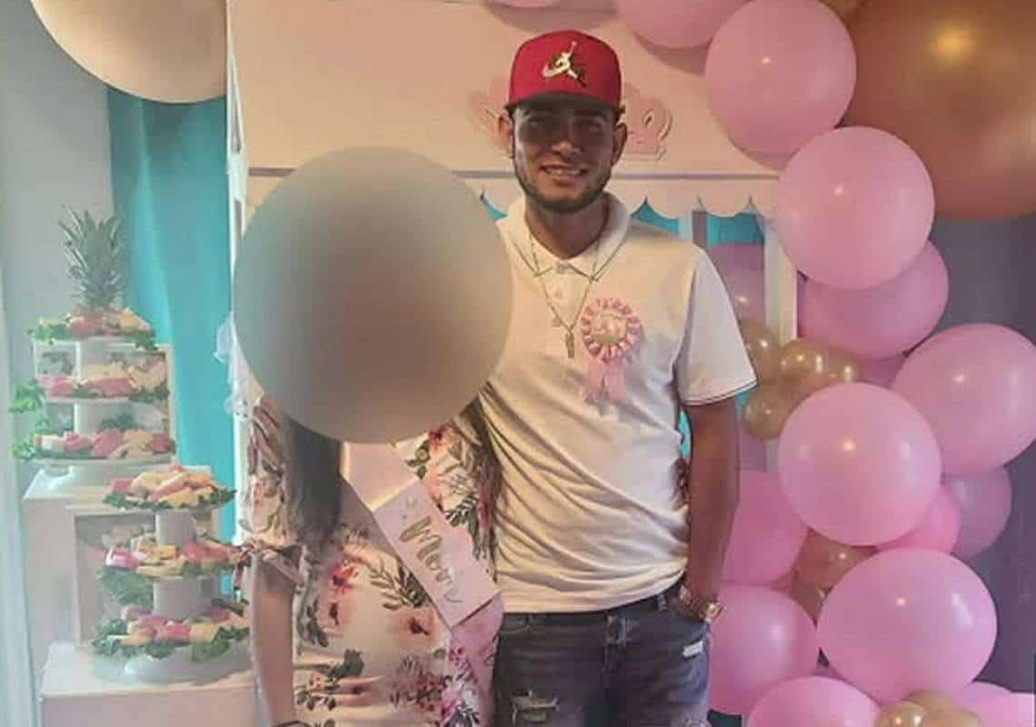 סערה בלב ארה"ב: בת 12 הגיעה ללדת בבית חולים, בן זוגה נעצר בחשד לאונס