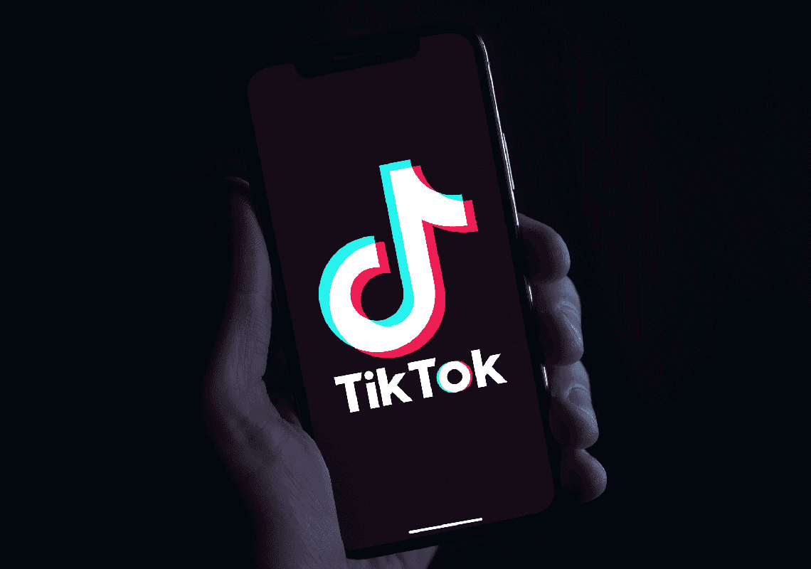 שימוש בטיקטוק - עבירה פלילית: החקיקה החדשה לעובדי מדינה בדרום דקוטה