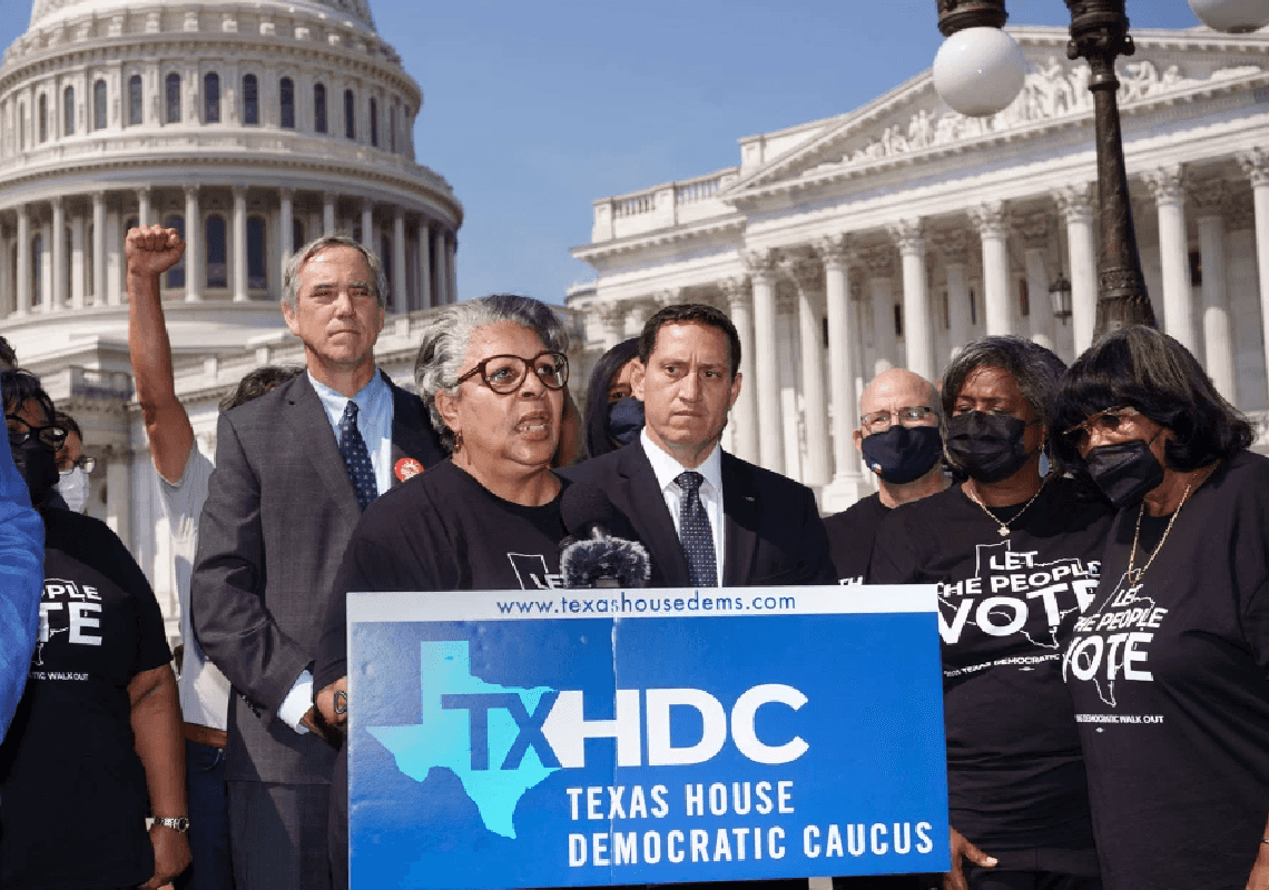 הקרב על רפורמת ההצבעה בטקסס: צווי מעצר הוצאו נגד 52 דמוקרטים שברחו לוושינגטון