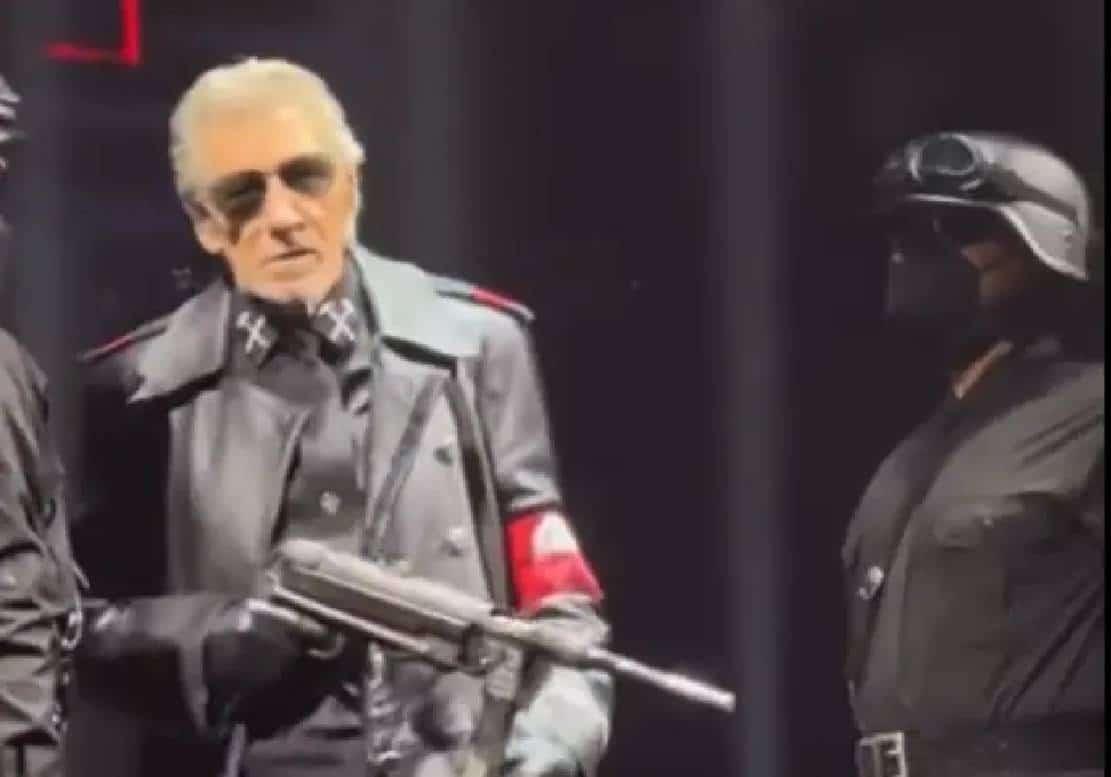 השתגע? רוג'ר ווטרס הופיע במדים דמוי-נאצים - ייחקר ע"י משטרת ברלין