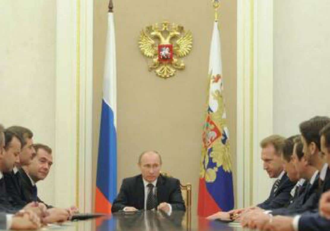 ‏מדבדב קורא ל"חיסול" זלנסקי ו"הקליקה שלו" לאחר מתקפת המל"טים‏ על הקרמלין