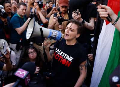תקפו את אלביט — ועכשיו משלמים את המחיר: ארה״ב הכריזה על פלסטיין אקשן כארגון טרור