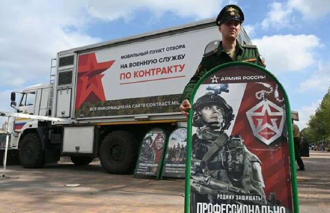 הבית הלבן: "אמריקאים - גם בעלי דרכון כפול, לעזוב את רוסיה מיד"