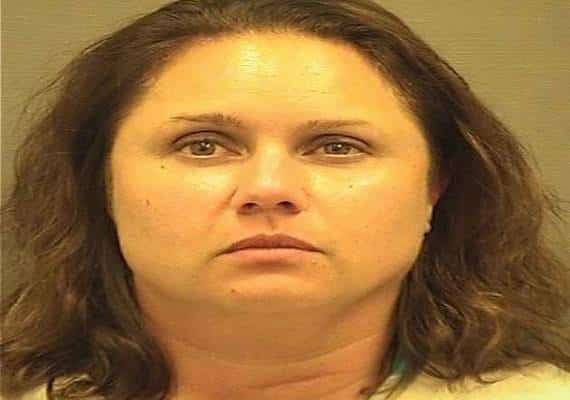 עובדת משרד האוצר נעצרה בחשד שהדליפה מסמכים בנוגע לחקירת פול מנפורט