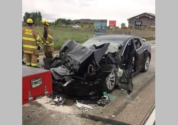 התרסקות בעשר שניות: פורסם דו"ח התאונה הקטלנית של טסלה