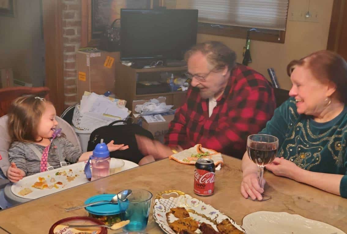 "ה-FBI מאזין לי, אמש קניתי אקדח חדש, כדור שני לשואה אני דואג לישראל, 90% מהיהודים רוצים להיות עבדים, אני מפחד"