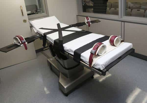 הפיתרון של מושל טקסס למעשי הטבח ההמוניים: "הוצאה מהירה להורג"