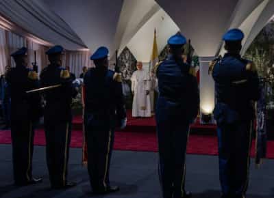 האפיפיור לאו הארבעה־עשר מטלטל את הזירה הבינלאומית: קריאה לפתרון שתי מדינות וביקורת על ישראל