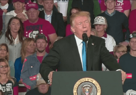 טראמפ: "התקשורת אשמה בכעס. היא צריכה להתאפס על עצמה"