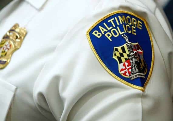 בולטימור: שוטר פוטר מתפקידו לאחר שנמצא שיכור בתוך ניידת