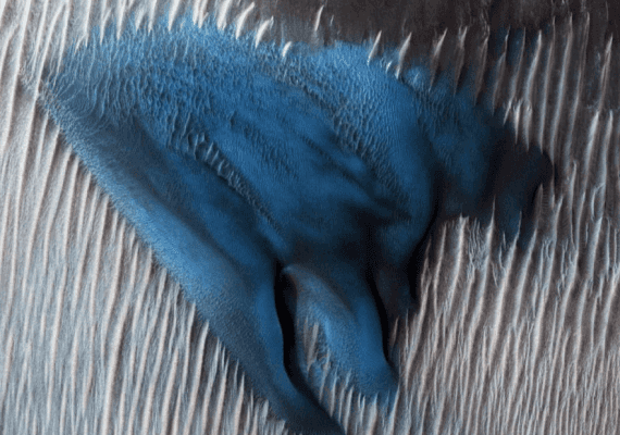 מאדים לא רק אדום: נאס"א מדווחת כי נמצאה על הכוכב חולית כחולה