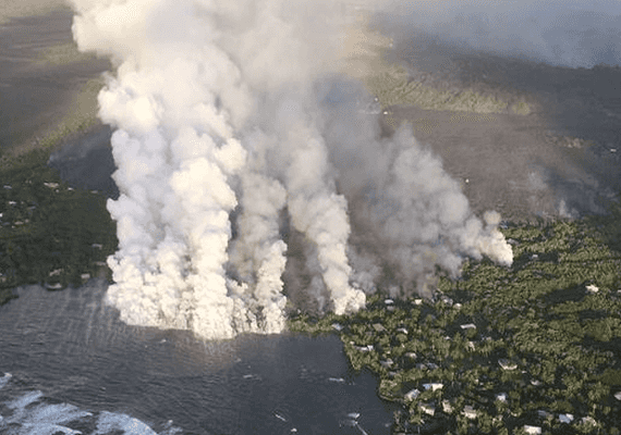 הוואי: מאות בתים נהרסו עקב התפרצות הר הגעש קילאוואה, ביניהם ביתו של ראש המחוז