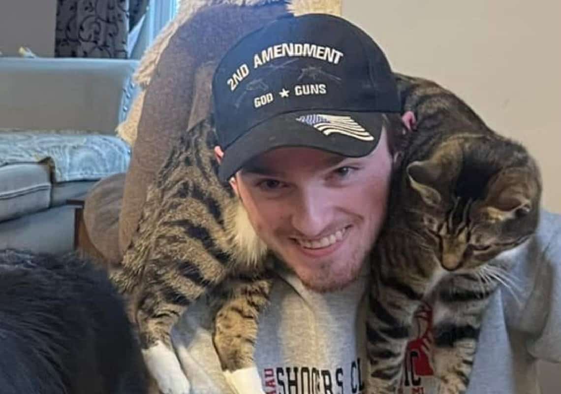 מישיגן: צעיר בן 19 נעצר בחשד שתכנן פיגוע בבית כנסת