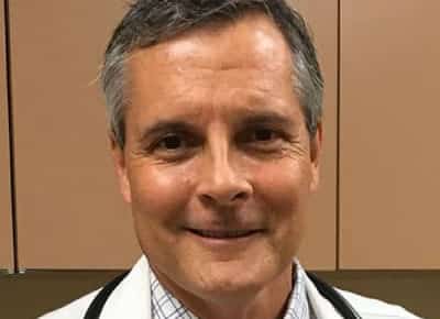 הרופא שמתנגד לגלולות, חיסונים והפלות - יושב עכשיו  בוועדת הרפואה של פלורידה