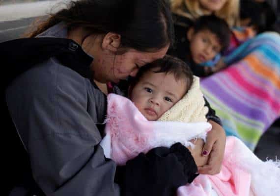 טראמפ: צריך להתייחס למשליכי אבנים בגבול כאילו הם אוחזים רובים