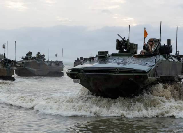 חיל הנחתים מתקרב לאיראן: 5,000 לוחמים בדרך — והסיכוי לפעולה קרקעית גובר