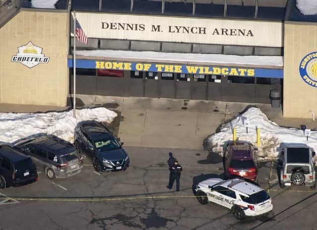 טרגדיה ברוד איילנד: ירי המוני באולם הוקי במהלך תחרות נוער - 2 הרוגים, 4 פצועים