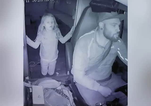 נהג פדקס מטקסס הודה ברצח: חנק למוות ילדה בת שבע כי פחד שתספר שפגע בה קלות עם הרכב